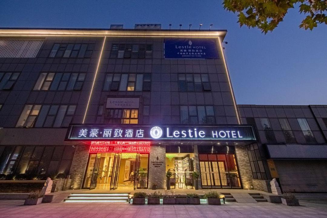 Mehood Lestie, Xinzhuang Industrial Zone Zhuanqiao Wanda Hotel 4*